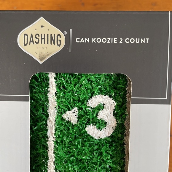 DASHING | CAN KOOZIE ASTROTURF DESIGN - 2 COUNT - Drinking is TURF-RIFIC! - Picture 5 of 10